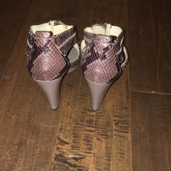 Michael Kors Heels - Picture 4 of 5